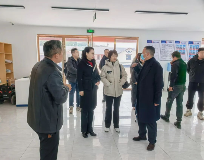 1765531881-aa0adcc5525f915